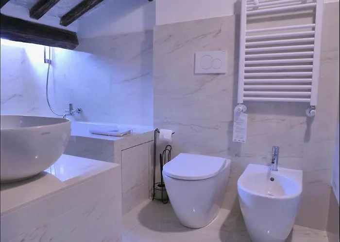 Ah Luxury Trevi 4*
