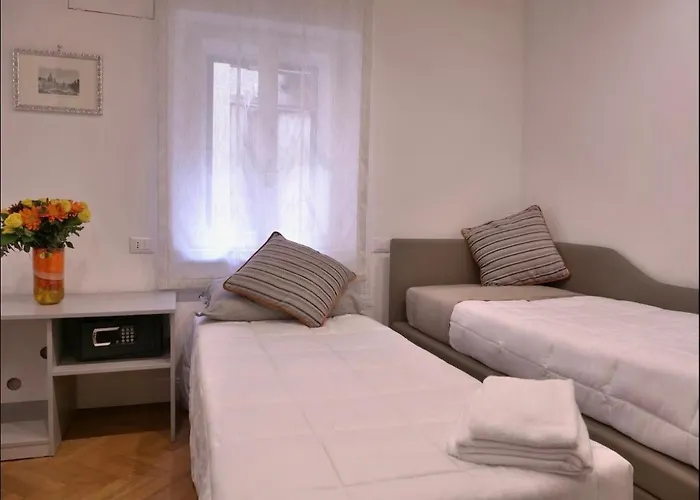 Ah Luxury Trevi Rome